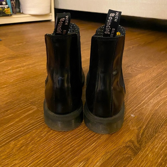 Doc Martens’s Flora Chelsea Boot - Picture 4 of 7